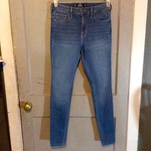 Hollister super skinny jeans nwot